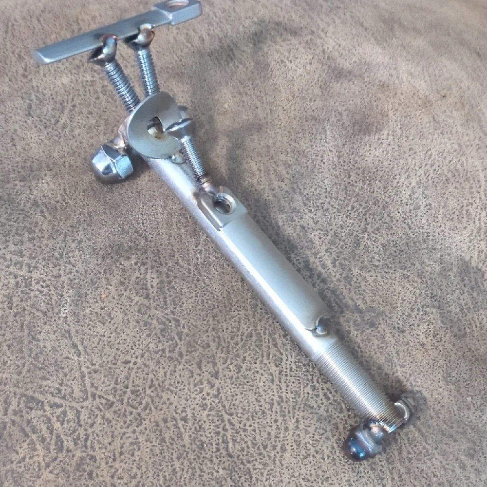 Racecar, metal folk art - Picture 2 of 5